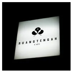 logo Ruang Tengah Kafe & Resto